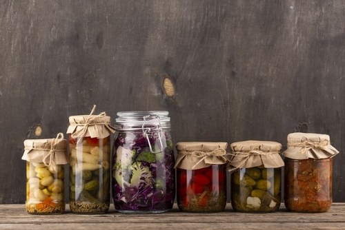 jars-with-preserved-food-arrangement_800x534_599x400_500x334